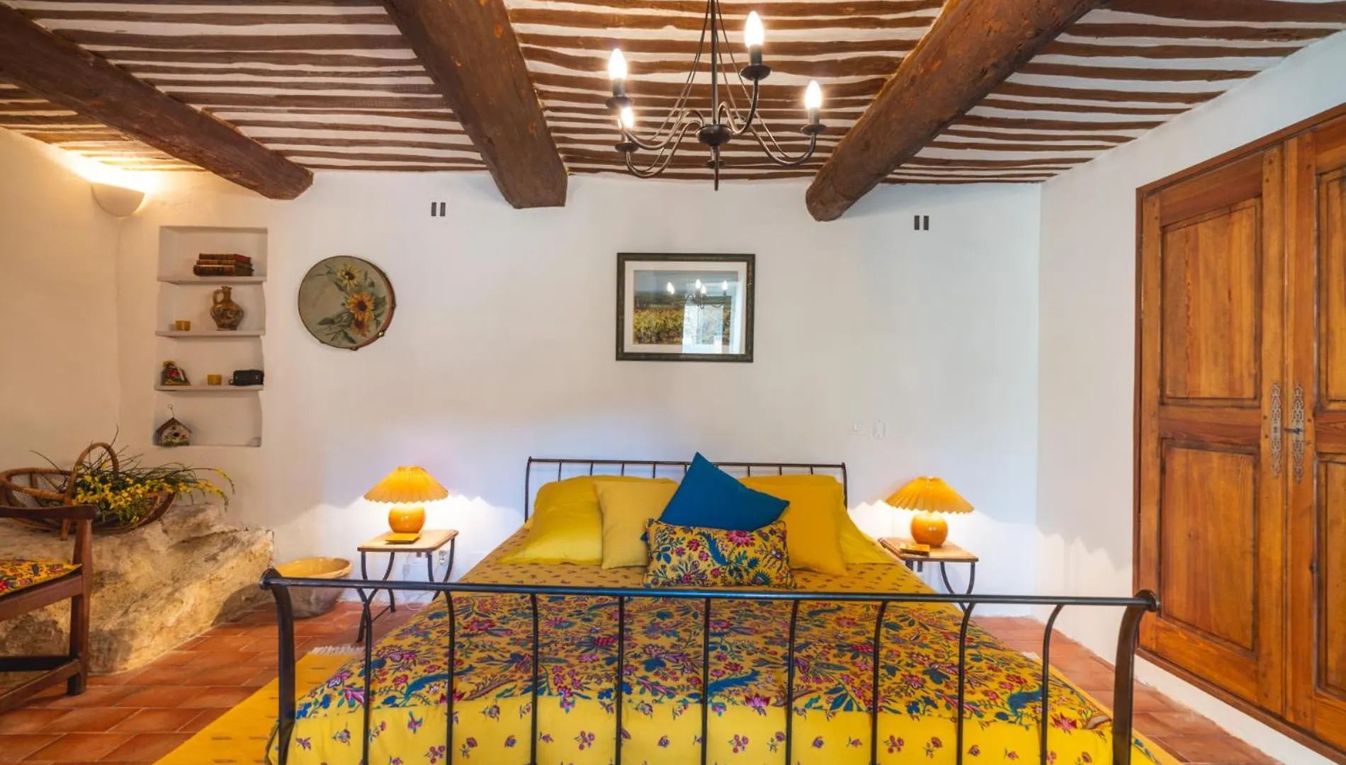 Guest house Aux Deux Fontaines - Au Coeur De La Provence Hotel Vaugines France